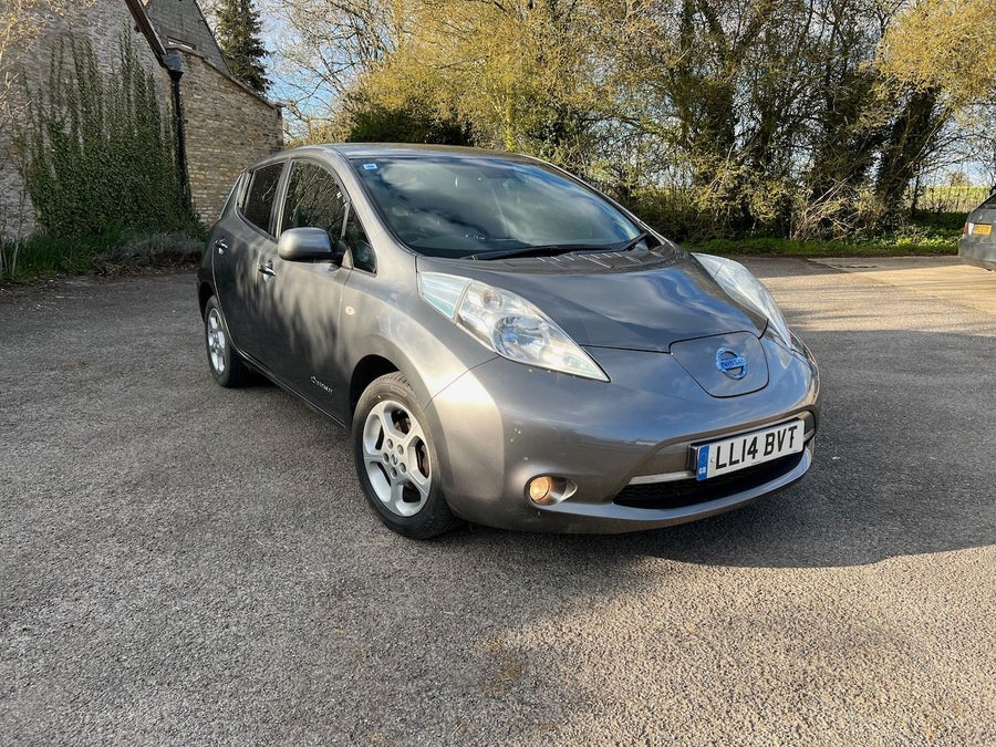 2014 Nissan Leaf Acenta 24kWh, 6.6kW charger, cold pack, 97k miles, perfect 2nd car